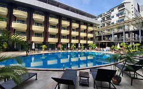 Baron Beach Hotel in Pattaya